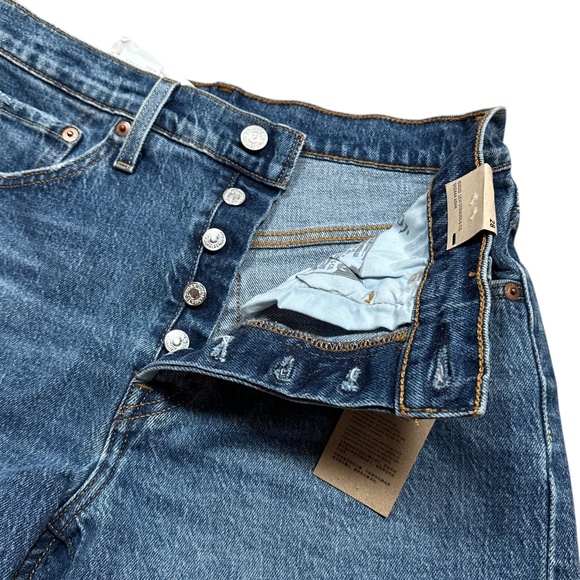 NWT Levi's 501 Original Fit High Rise Cutoff Distressed Denim Shorts Womens 28 - Picture 3 of 11